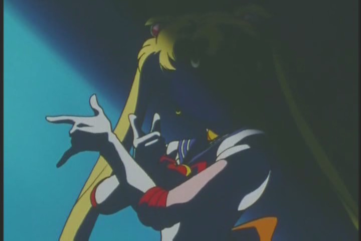 Sailor Venus dressed as Sailor Moon 2